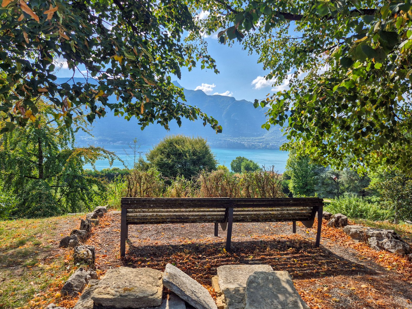 Vue sur Tresserve et le lac du Bourget